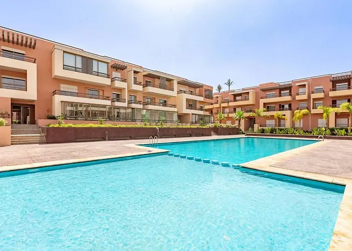 New! Appt Riad Garden, Piscine & Wifi & Parking