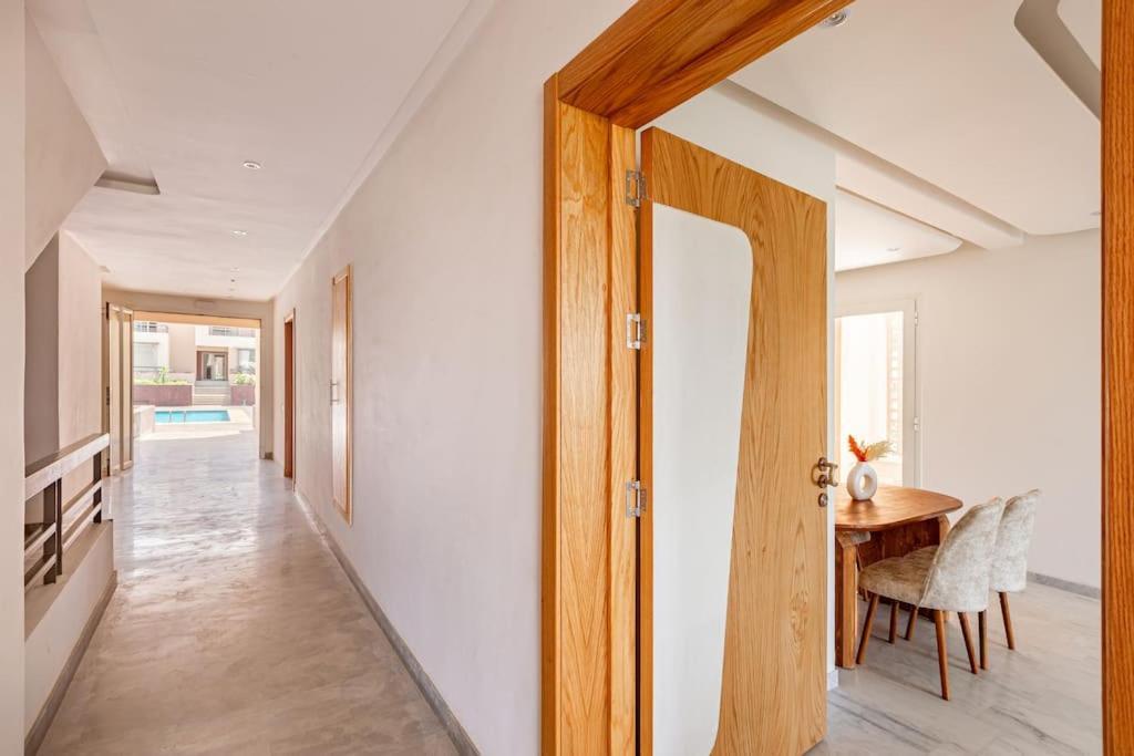 New! Appt Garden, Piscine & Wifi & Parking Apartamento